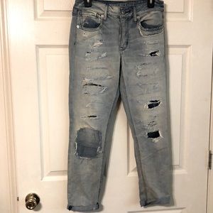 Light Wash Ripped Jeans